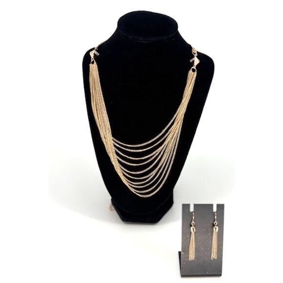 Costume Jewelry from Local Estate Sale – Necklace and Matching Earrings only $12 - Picture 2 of 6